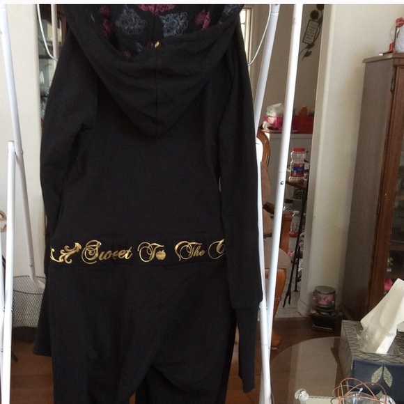 🚫Donated🚫Apple Bottom Hooded Jumpsuit🚫 - Picture 5 of 6